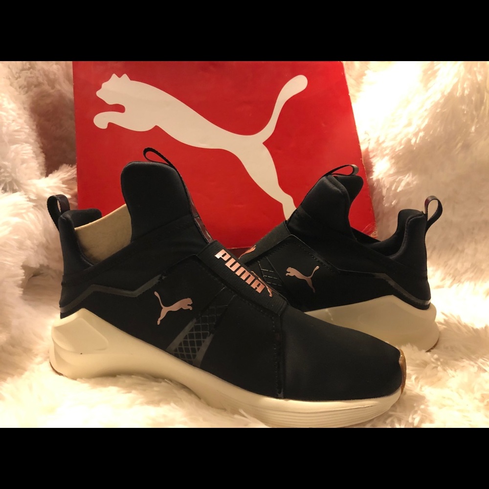 Women’s Puma Sneakers Size 8